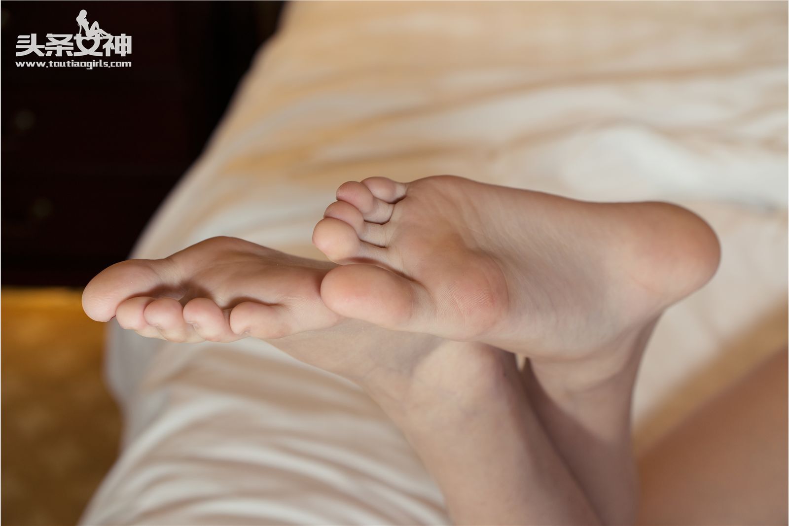 [Toutiaogirls头条女神]2016-06-03 美足特刊 文雪